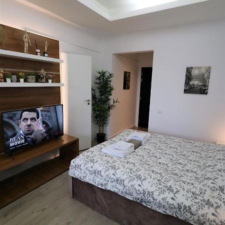 Charming City Center Apartment - Free Minibar Βουκουρέστι Εξωτερικό φωτογραφία